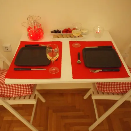 Charming Posh Quartier Apartment Athens
